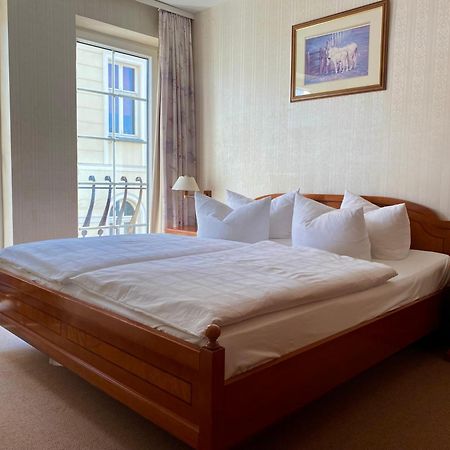 Hotel Am Markt Altentreptow Eksteriør bilde
